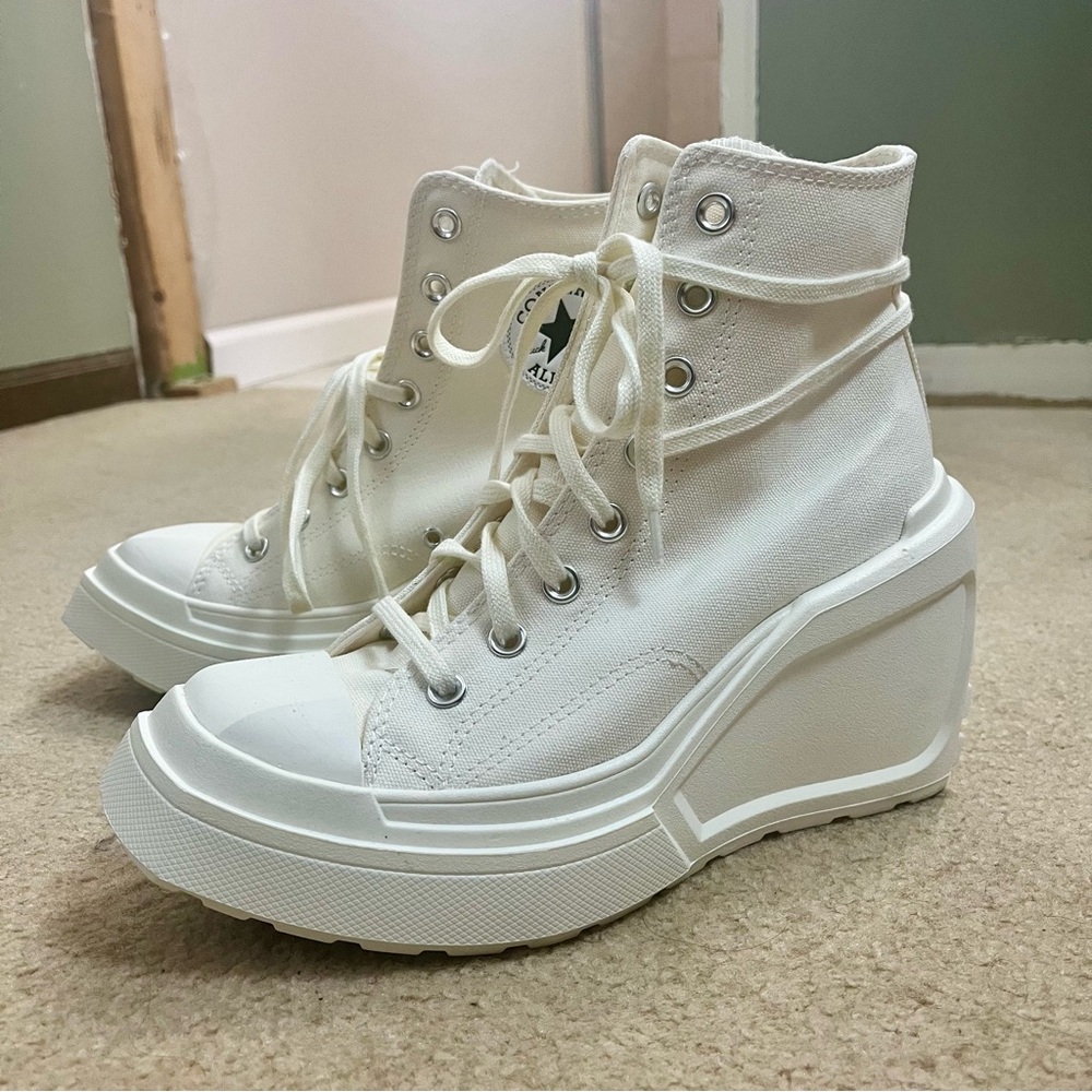Converse Chuck 70 De Luxe Canvas Wedge - image 1